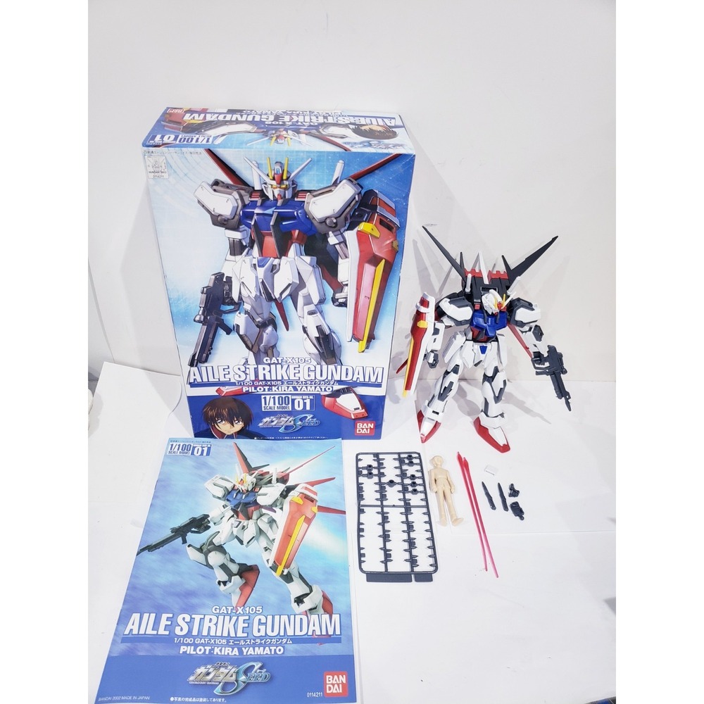 Aile Strike Gundam GAT-X105 Model Kit 1/100 Scale Seed No. 01